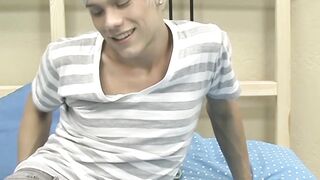 BoyObsession.com - Hot Ashton's interview and cumshot excitement at the end