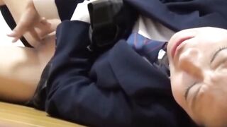 Lens peeks at Japanese cutie harshly toying her tight twat