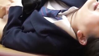 Lens peeks at Japanese cutie harshly toying her tight twat