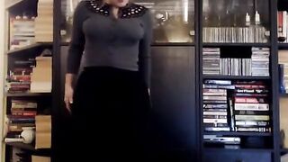 Big-Titted Amateur MILF Rides Her Dildo