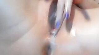 Creamy Amateur Babe Pussy Close-Up