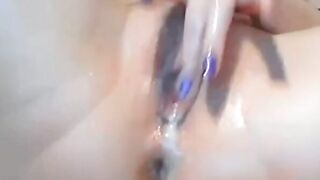 Creamy Amateur Babe Pussy Close-Up