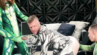 Brian Bonds ass stretched by Ethan Sinns and Dylan Hawks