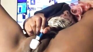 Ebony Amateur Claudia's Loud Orgasm