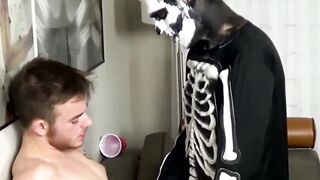 Luke Hudson bounces on Zack Graysons hard cock with pussy