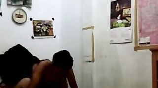 Indonesian Babe Orgasms on Fucking Machine