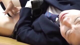 Cam spies a Japanese babe roughly poking her wet hole