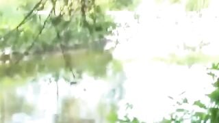 Im Park spazieren und im Fluss ficken - Deutsches Amateur-Paar Hoe 2