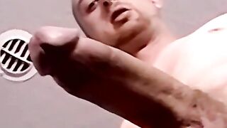 Amateur jerks thick dick in daddys trailer cumfest