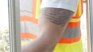 Brock Kniles services Donte Thickâs monster cock hungrily