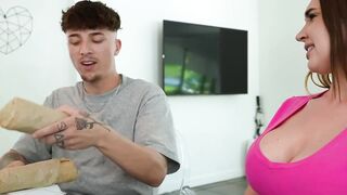 I bet you can't handle my dick, stepsis!