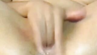 Squirting Girl on Webcam