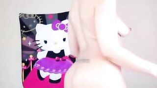 Big Ass Babe Shakes and Plays with her Ass