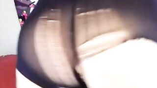 Big Ass Babe Shakes and Plays with her Ass