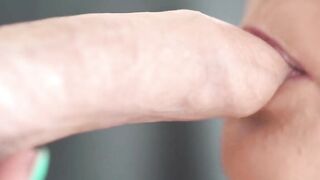 Blowjob mit unbeschnittener Vorhaut - Zungenspiel