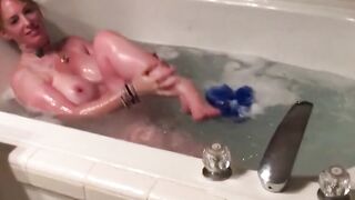 Busty Milf Boltongirl Pleasures Herself in the Tub