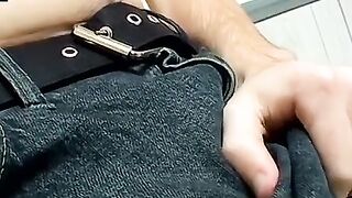 Young amateur fucks fleshlight till loud orgasm