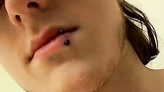 Young amateur fucks fleshlight till loud orgasm