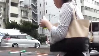 For a sweet Asian babe no thrill beats outdoor bladder release