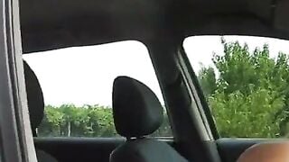 Sesso all'aperto con una puttana italiana amatoriale