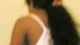 Sri Lankan Girl Gives a Handjob