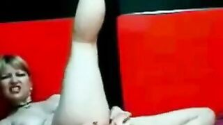 Big-Titted Amateur's Webcam Show Hoe 3