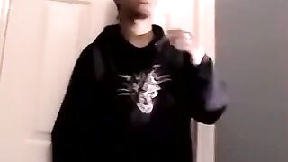 Homo jerks huge dick while fondling hairy nuts