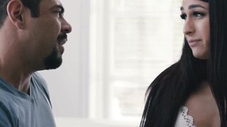 Khloe Kay mounts stepdad Draven Navarro after her date