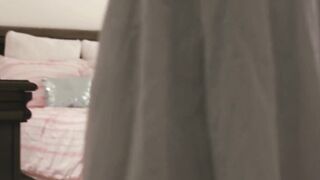 Khloe Kay mounts stepdad Draven Navarro after her date