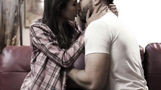 Slutty Gianna Dior dives deep fuck with ripped muscular guy