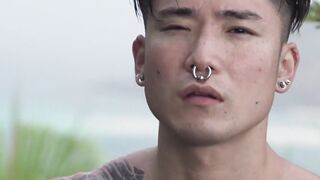Yoshi Kawasaki stuffs and fucks himself with groceries