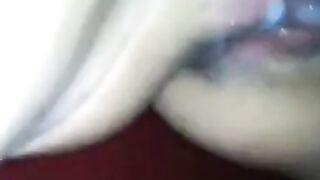 Deutsche Amateur-Muschi trieft vor Wichse