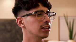 Heather Honey treats my cock like a pro in sexy babysitting