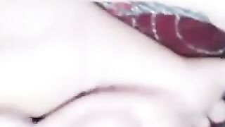 Arab Girl's Hot Milk and Feet Webcam Show