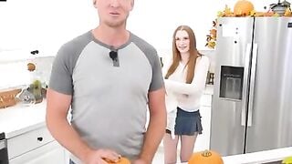 How To Eat Halloween Pie - S1:E10