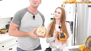 How To Eat Halloween Pie - S1:E10