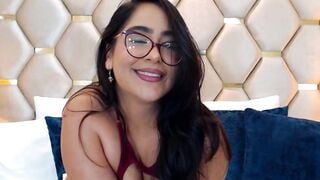 Sexy Chubby Babe Hot Masturbation