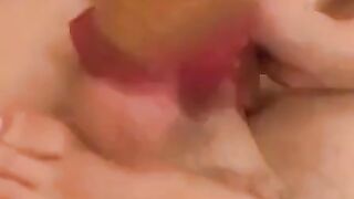 Deutscher Amateur mit roten Schuhen Footjob