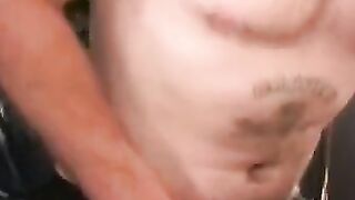 Rugged amateur hunk blows his load while jerking
