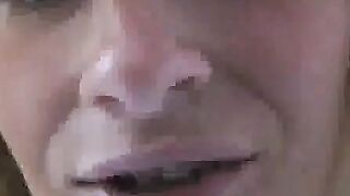 Deutsches Amateurvideo für Erwachsene mit großen Titten Hoe 4