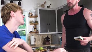 DILF Johnny Ford floods Skylar Finchh's hole with hot cum