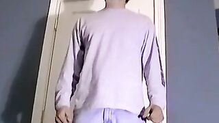 JoeSchmoeXXX.com - Amateur mature guy jerks off solo and cums a lot with satisfaction