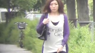Voyeur follows numerous babes to film outdoor peeing