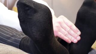 Tatted athletic Gregg gives himself a passionate foot massage
