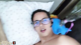 I banged my lover when she is watching her novels and I couldn't come