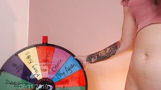 Petite sluts Effy loves to seduce you with her lovely booty