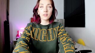 Goddess Colombian Ataku Arrecha masturbates into front of everyone