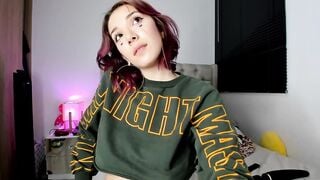 Goddess Colombian Ataku Arrecha masturbates into front of everyone