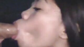 Filipina Amateur Gives Deep Blowjob Hoe 2