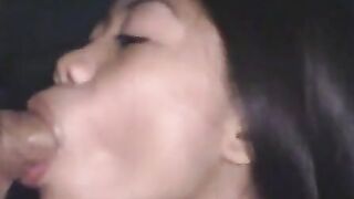 Filipina Amateur Gives Deep Blowjob Hoe 2